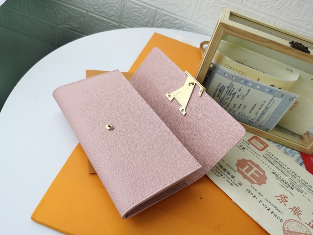 Louis Vuitton Capucines Long Wallet in Rose Pink - Picture 6 of 8